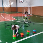 Atividade psicomotora no Jardim I - Cones e bambolês